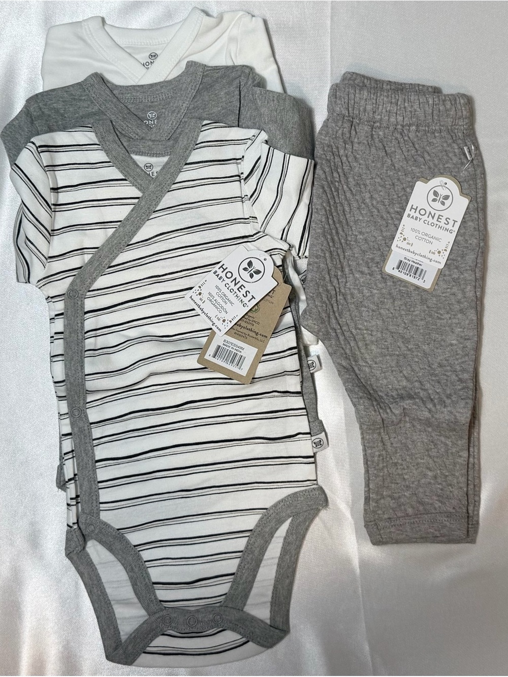 NWT Honest Boys Organic Cotton Bodysuits & Quilted Harem Pants Bundle 6-9 months